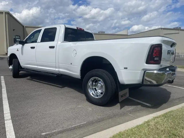 2026 Ram 3500 Tradesman photo 4
