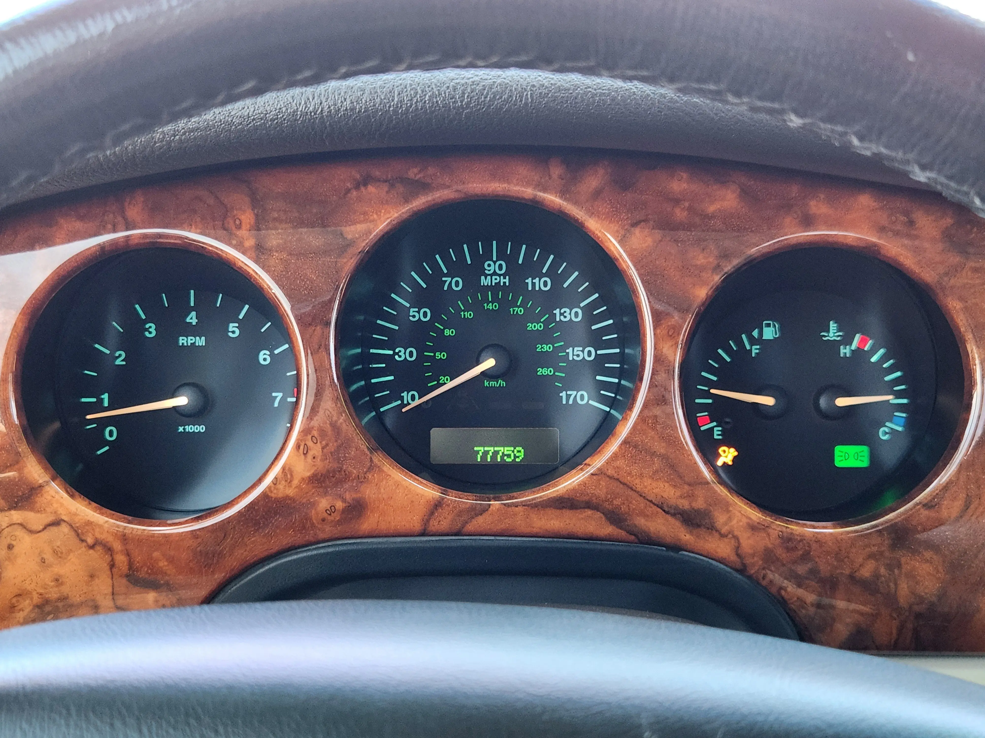 2002 Jaguar XJ Sport photo 14