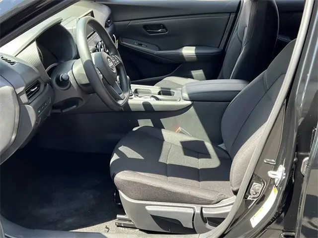 2025 Nissan Sentra S photo 17