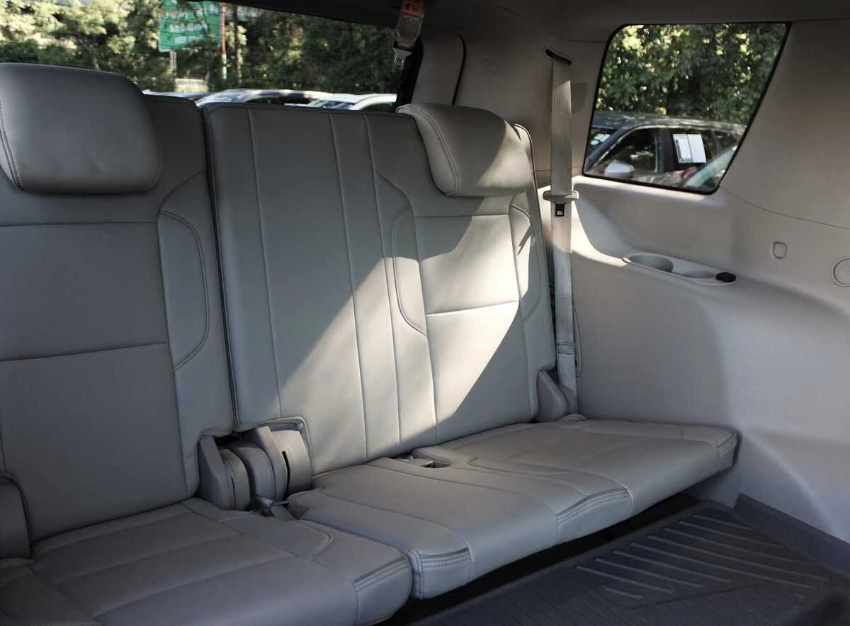 2020 GMC Yukon Denali - Photo 23