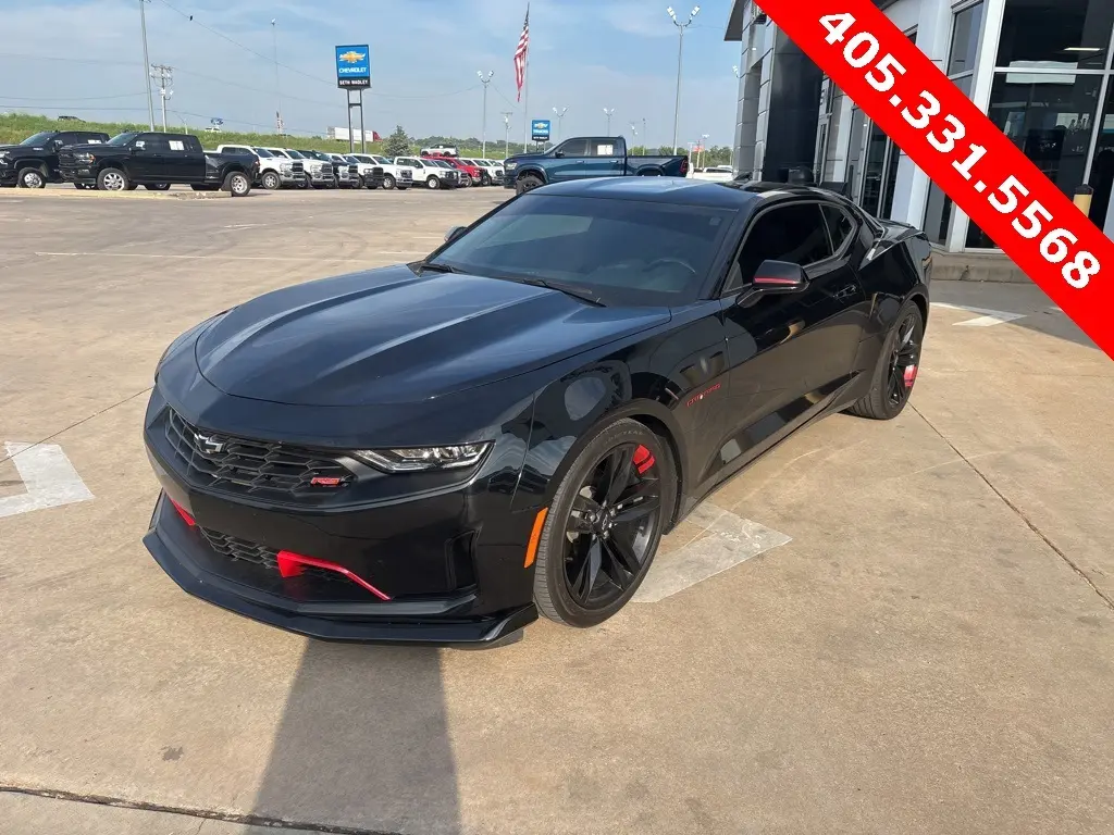 2022 Chevrolet Camaro 1LT photo 11