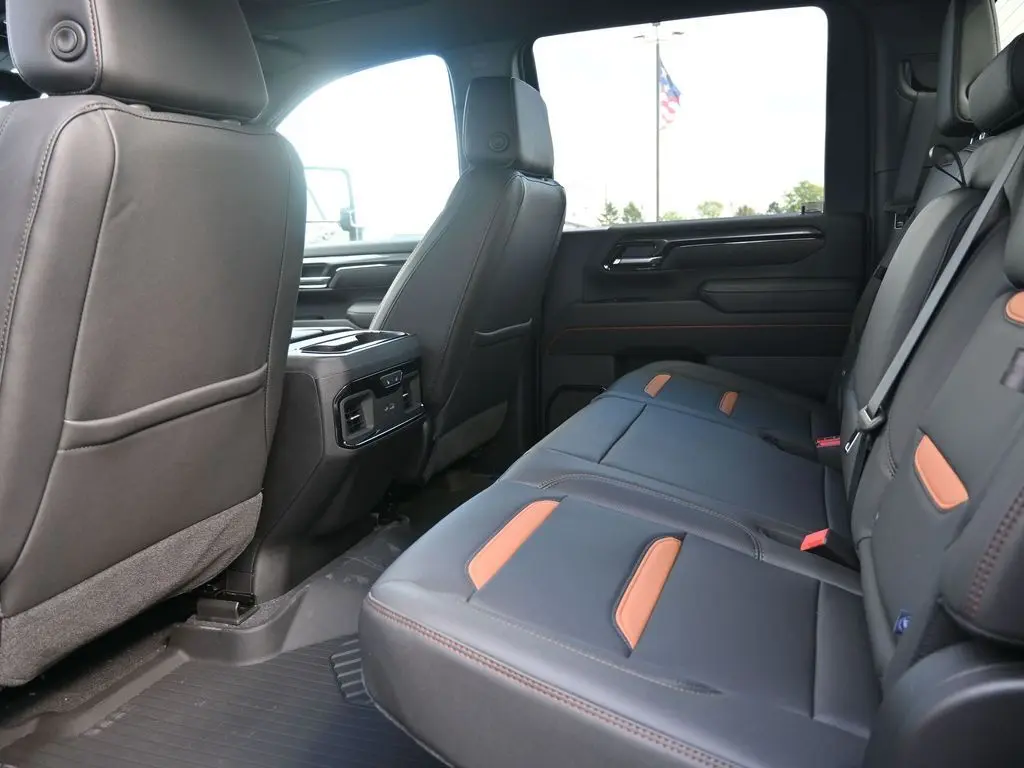 2025 Gmc Sierra HD AT4 photo 12