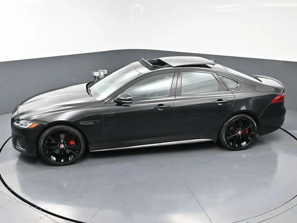 2022 Jaguar XF R-Dynamic SE photo 45