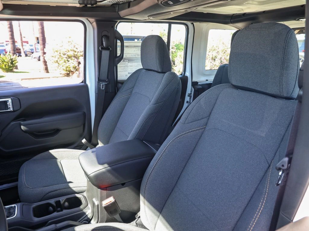 2026 Jeep Wrangler 4-Door Sport - Photo 15