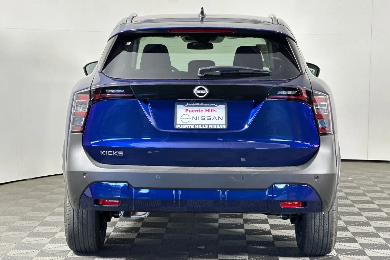 2026 Nissan Kicks SV photo 2