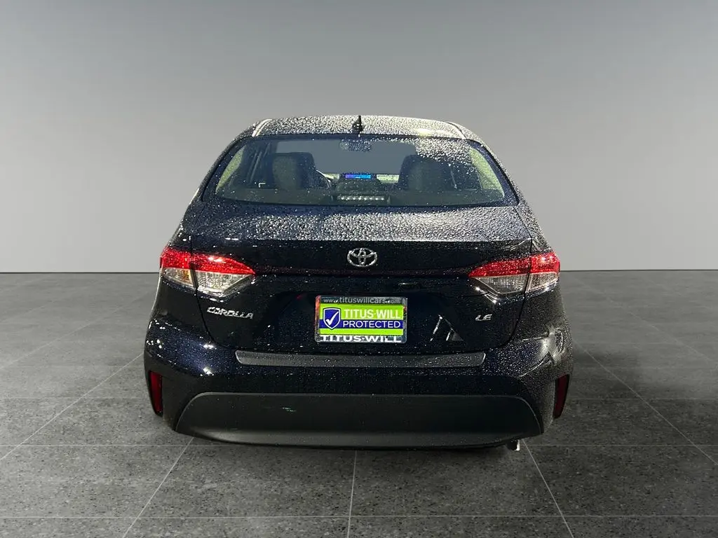 2025 Toyota Corolla LE photo 4
