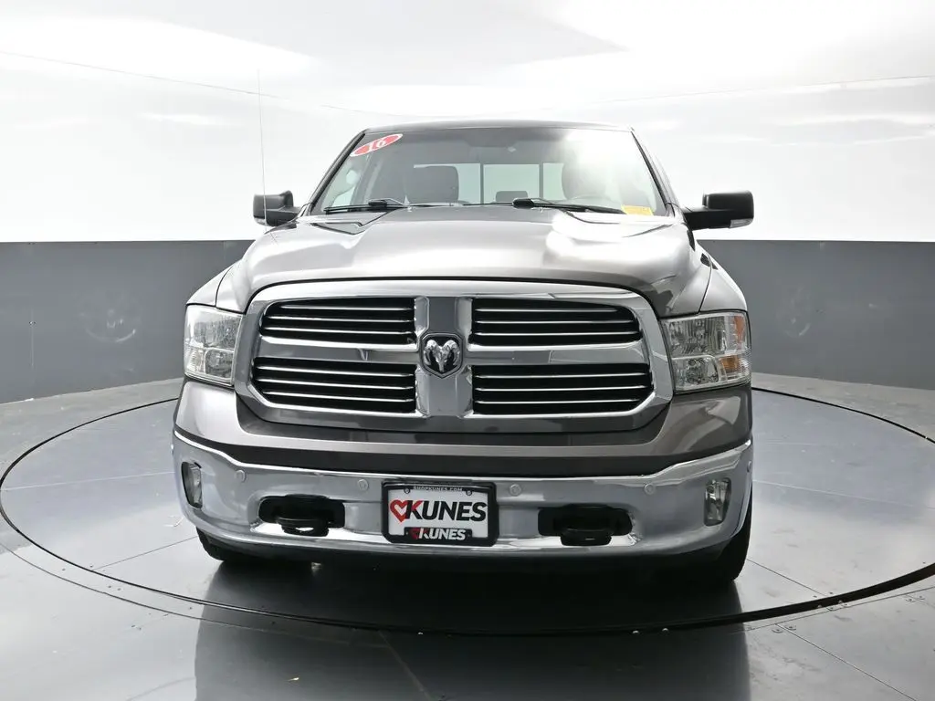 2016 Ram 1500 Big Horn photo 4