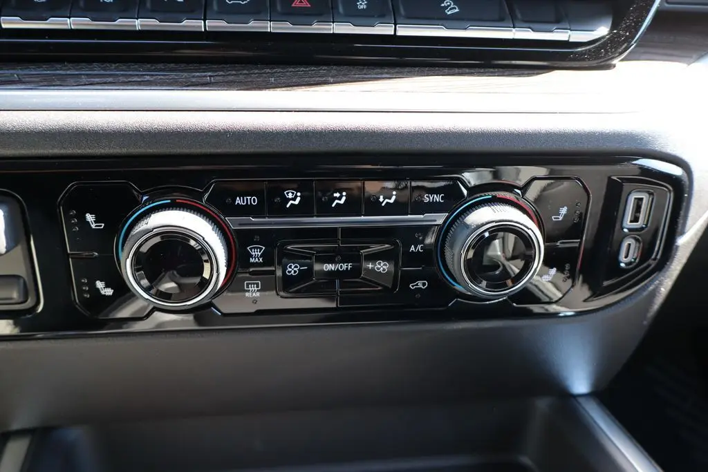 2026 Chevrolet Silverado LT photo 22