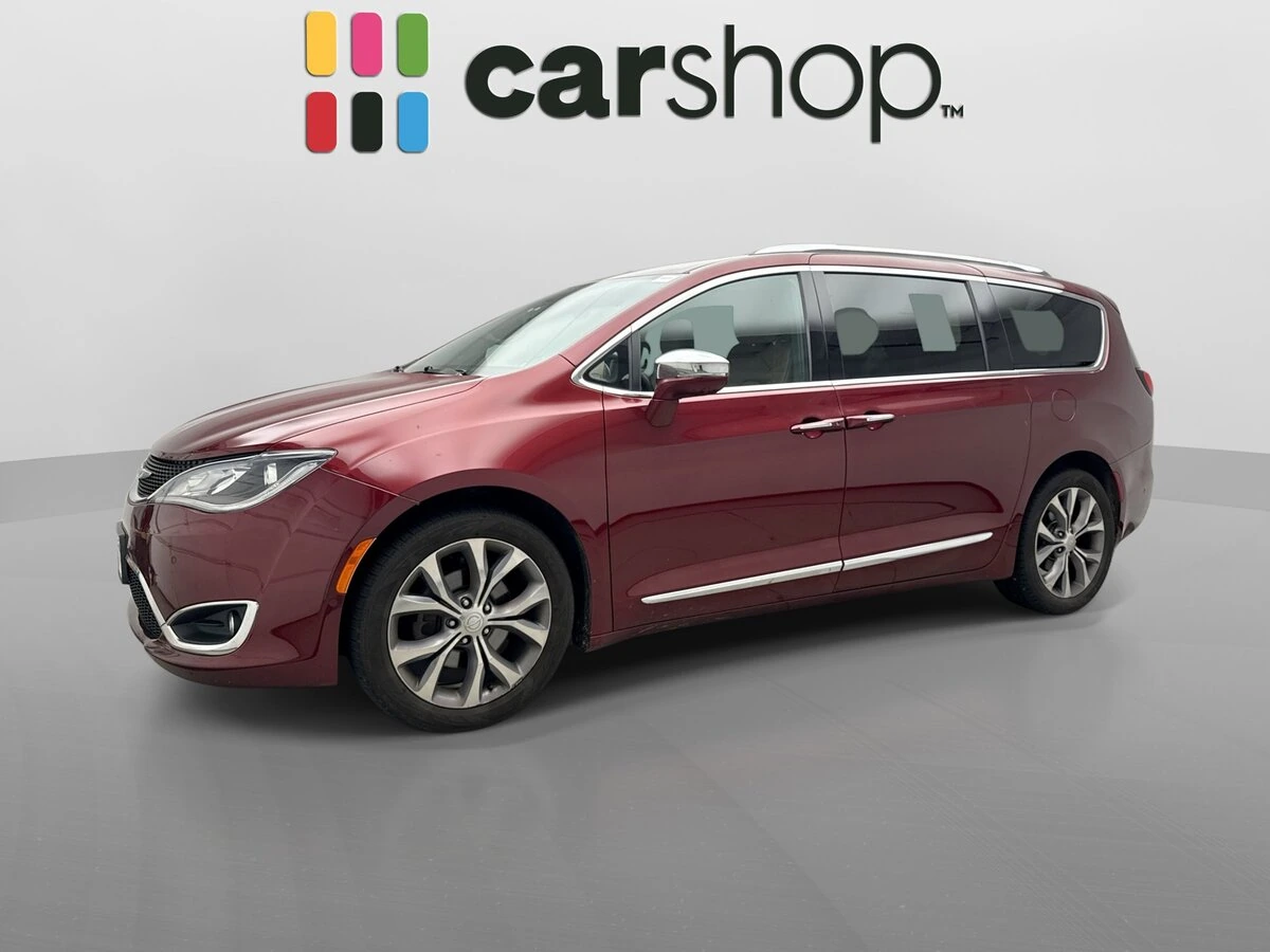 2020 Chrysler Pacifica Limited's photo
