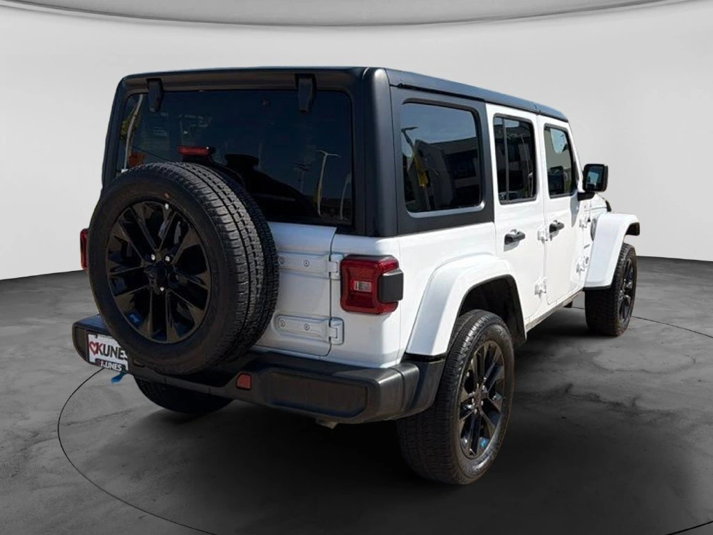 2023 Jeep Wrangler 4xe Sahara 4XE - Photo 9