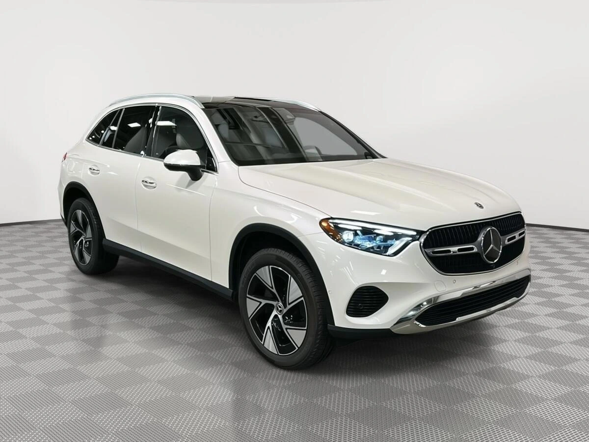2023 Mercedes-Benz GLC GLC 300 4MATIC's photo
