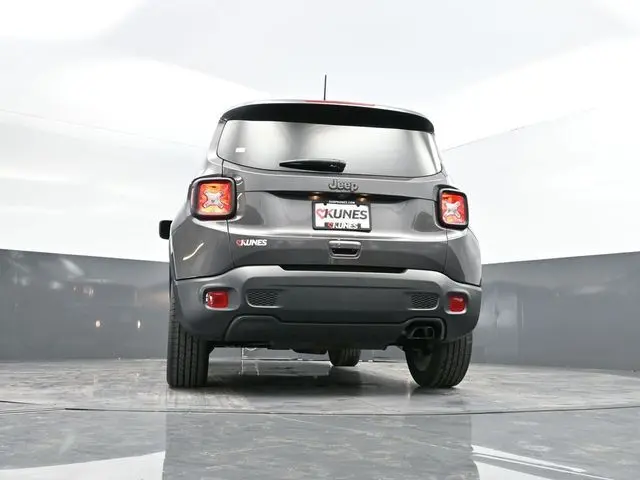 2021 Jeep Renegade Latitude photo 36
