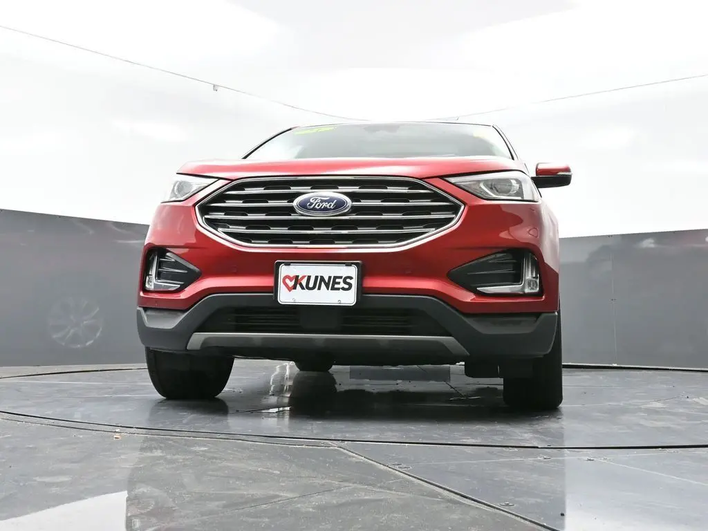 2021 Ford Edge Titanium photo 45