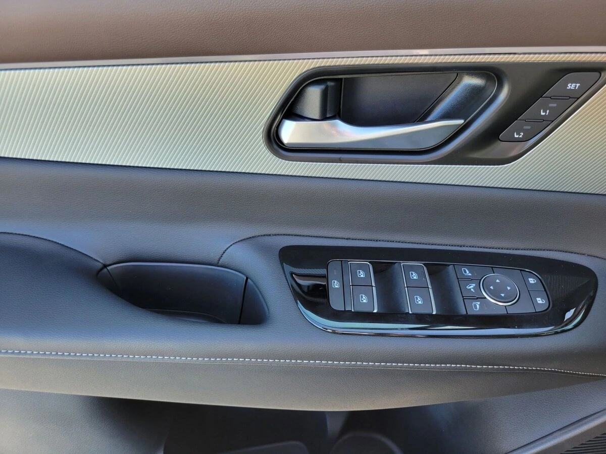 2026 Nissan Murano Platinum - Photo 18