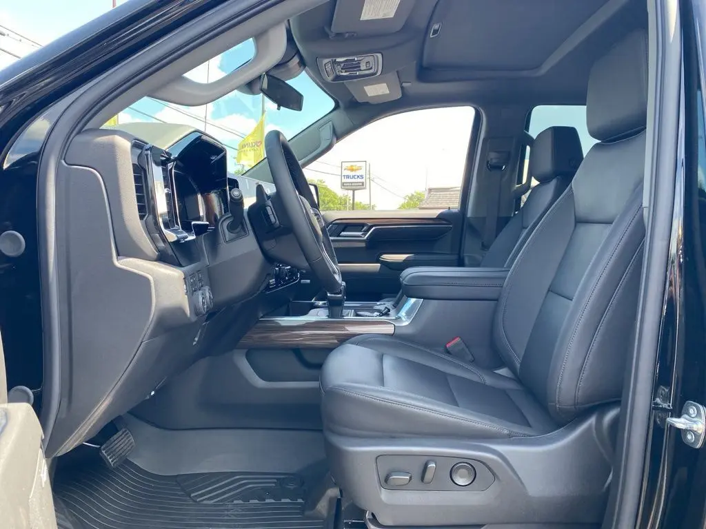 2026 Chevrolet Silverado 1500 LT Trail Boss photo 17