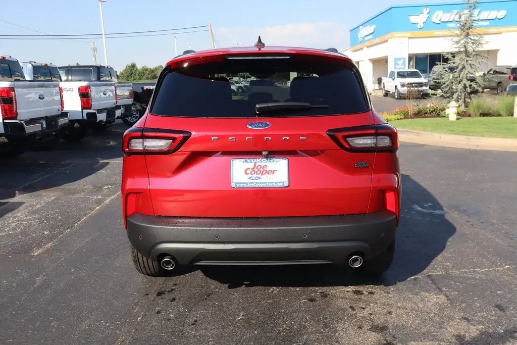 2026 Ford Escape ST-Line photo 21