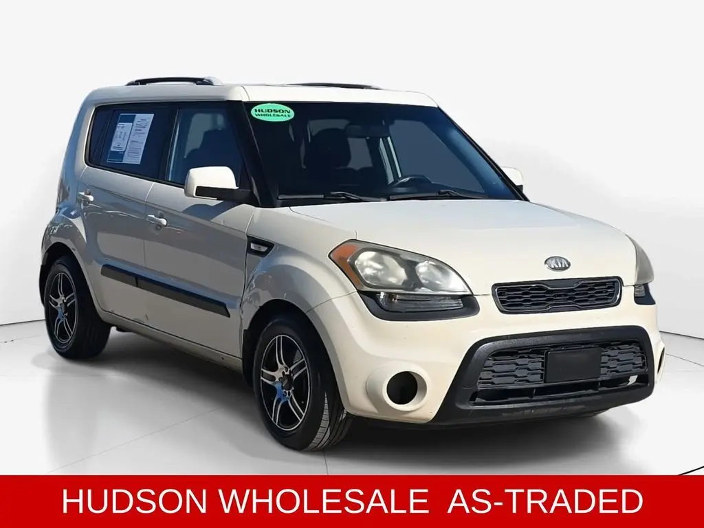 2013 Kia Soul Base's photo