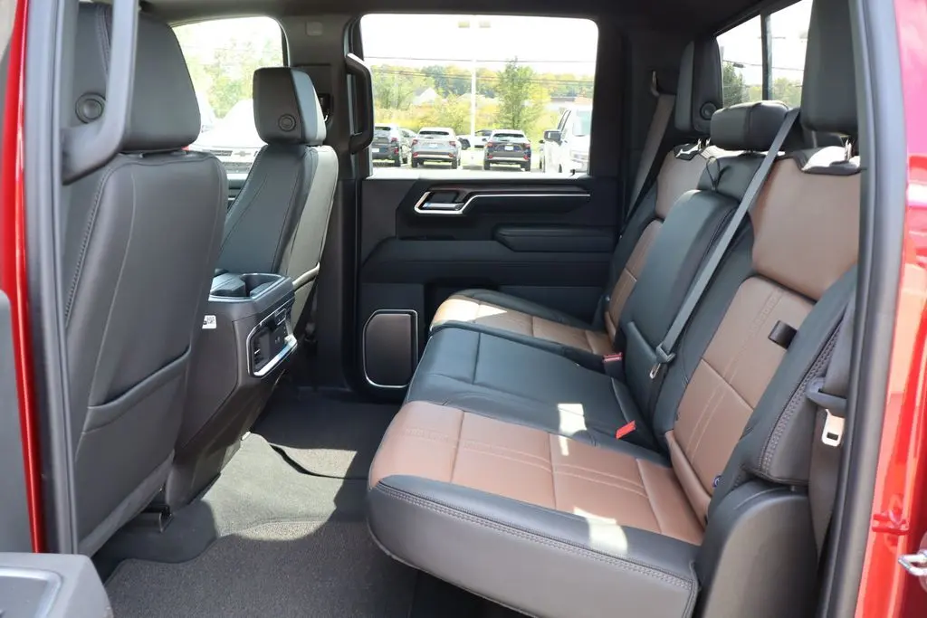 2025 Chevrolet Silverado 2500HD High Country photo 46