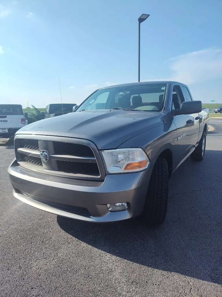 2012 Ram 1500 Express photo 3