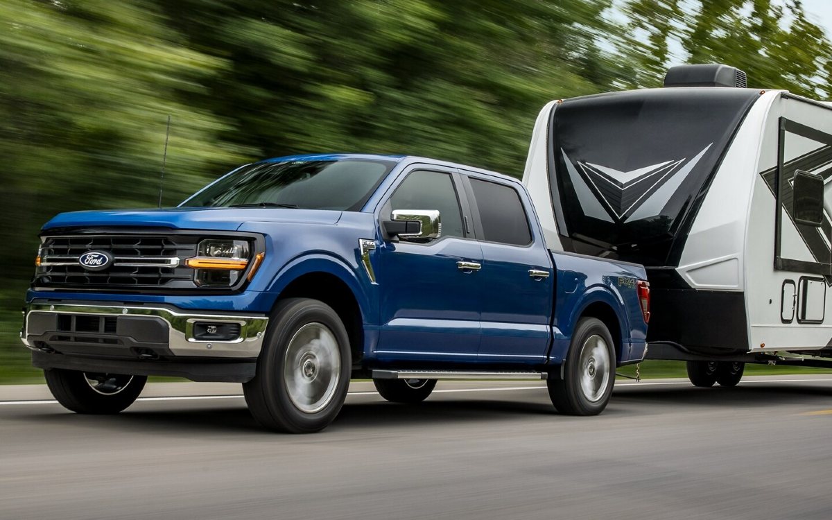 2024 Ford F-150 Exterior Driver Side Front Profile while Towing