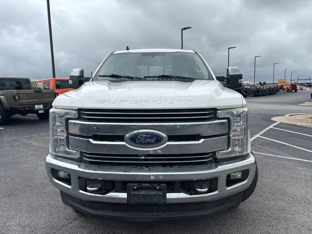 2019 Ford F-250 photo 2