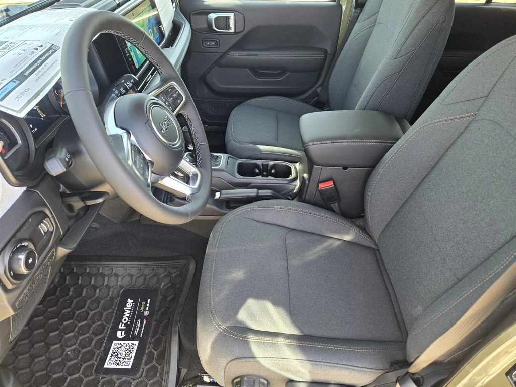 2026 Jeep Wrangler 4-Door Sahara - Photo 10