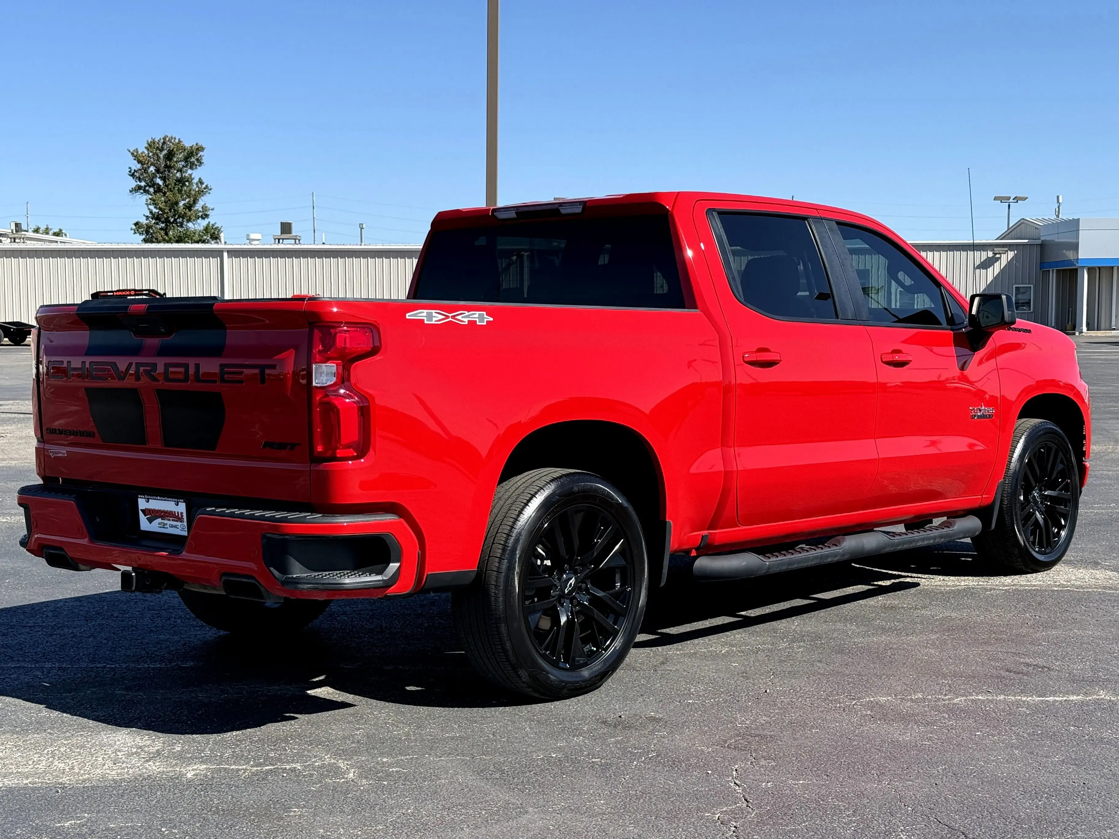 2022 Chevrolet Silverado 1500 RST photo 3