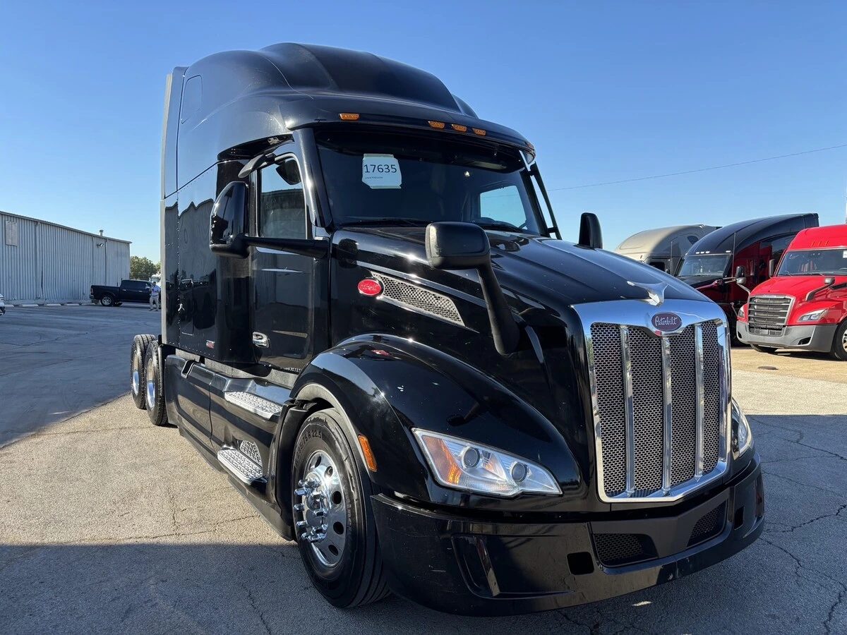 2023 Peterbilt 579 — photo 3