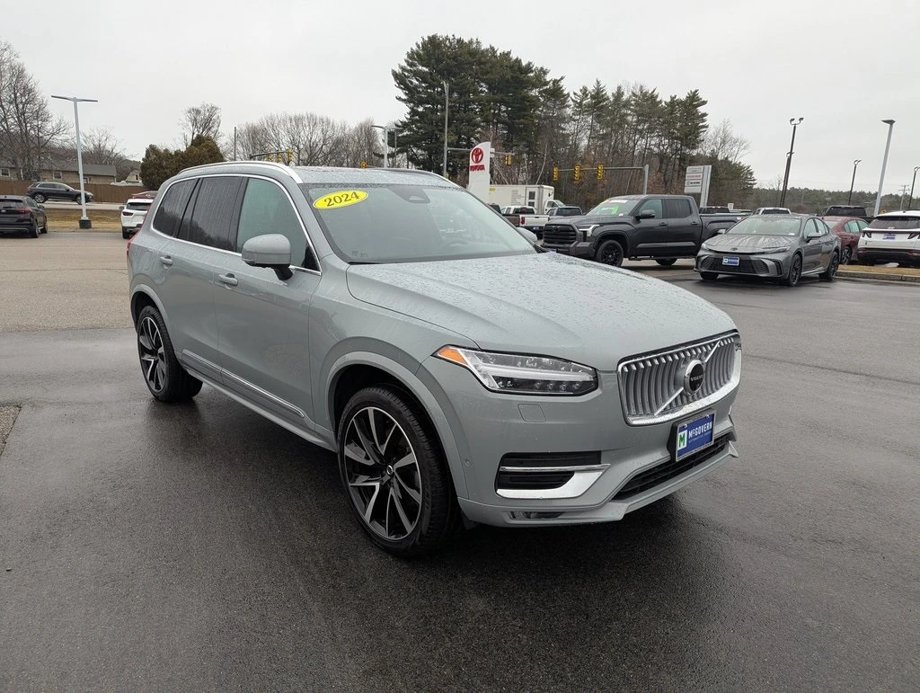 2024 Volvo - image 8