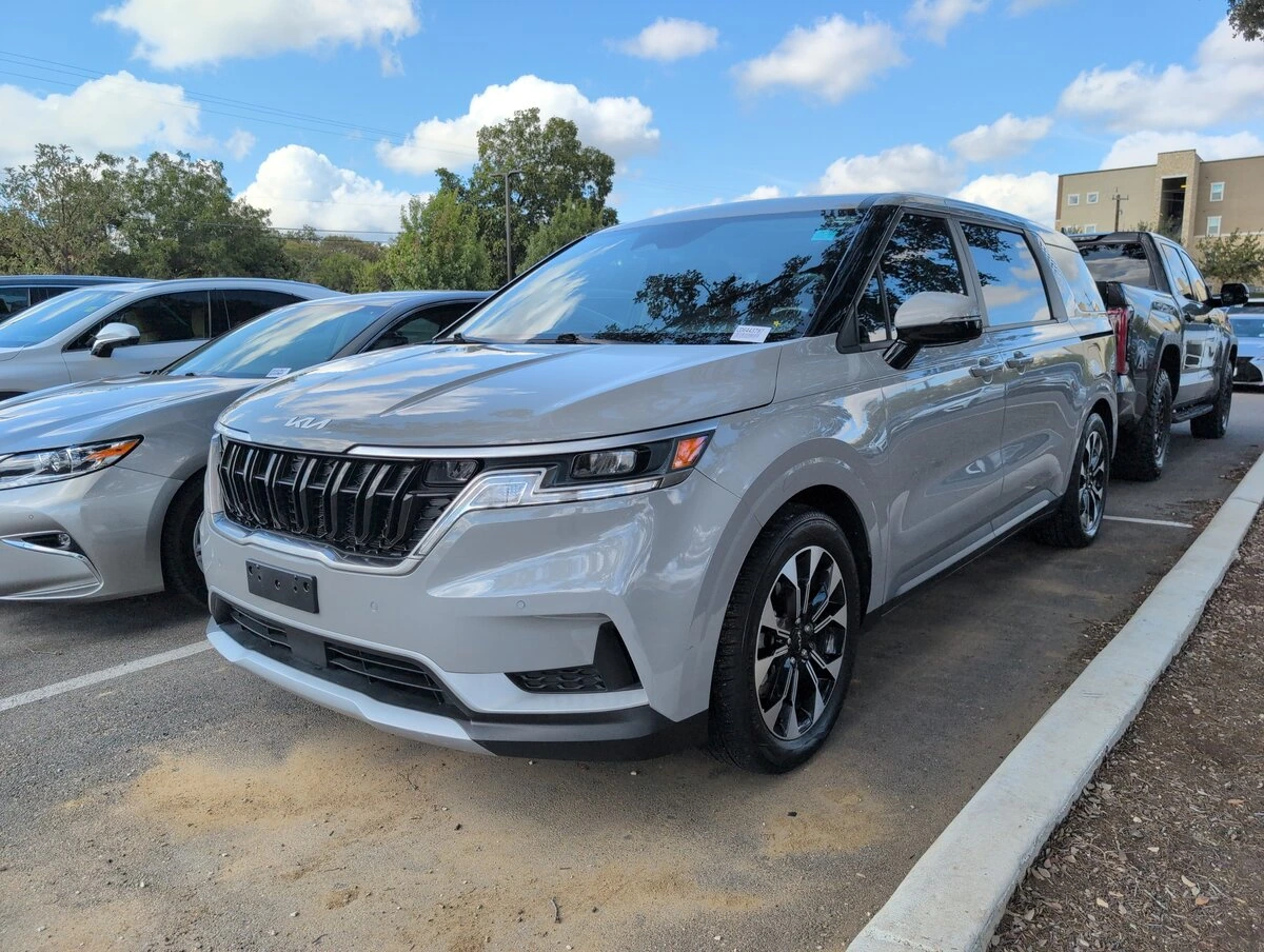 2024 Kia Carnival