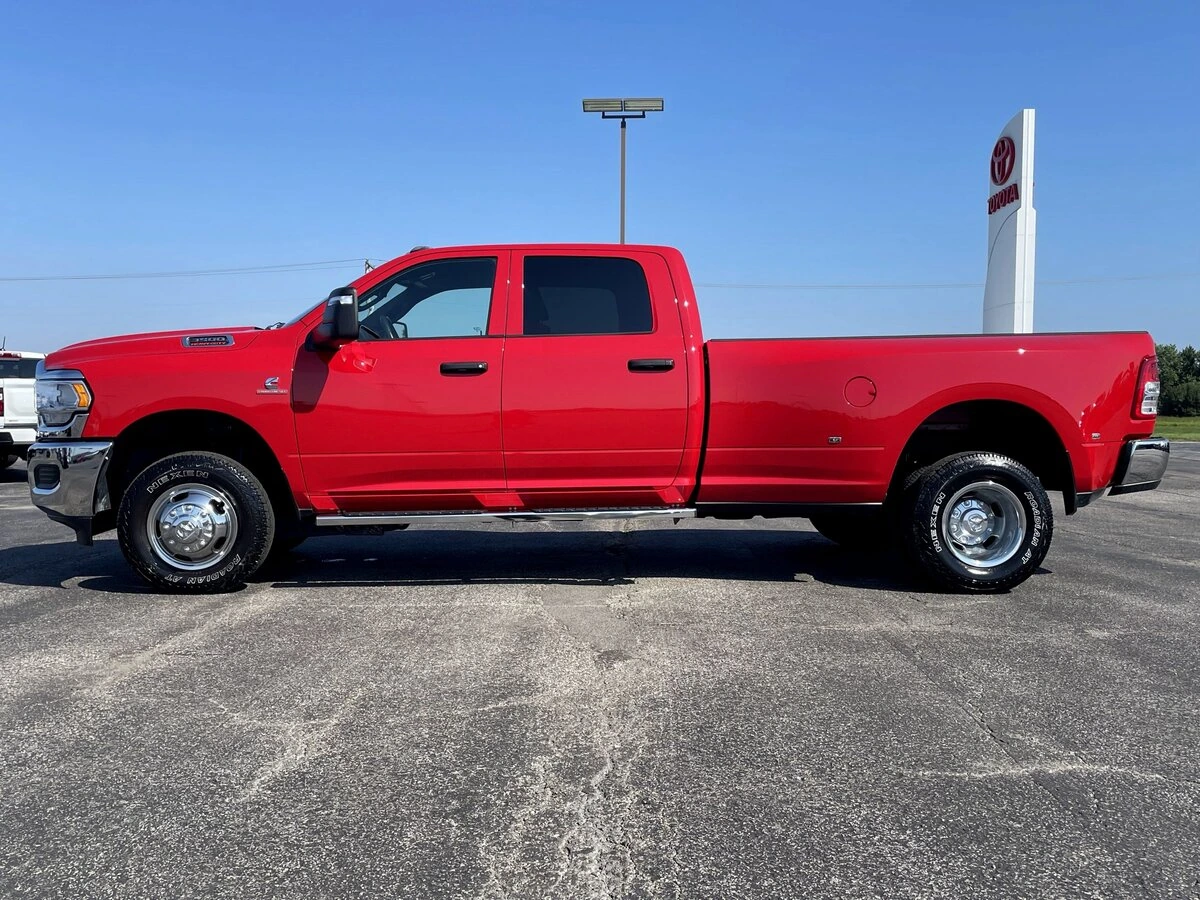 2024 RAM Ram 3500 Pickup Tradesman - Photo 8