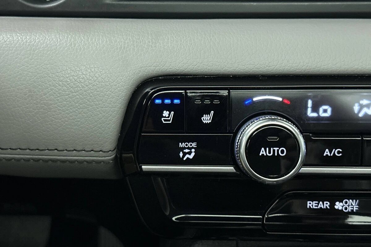 2024 Honda Pilot Elite - Photo 21