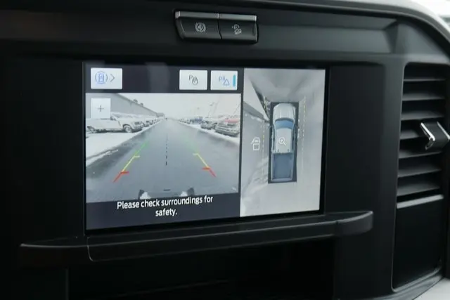 2026 Ford F-450 photo 3