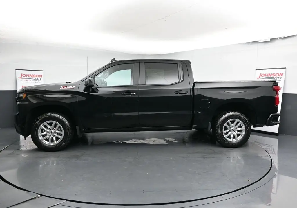 2021 Chevrolet Silverado 1500 RST photo 4