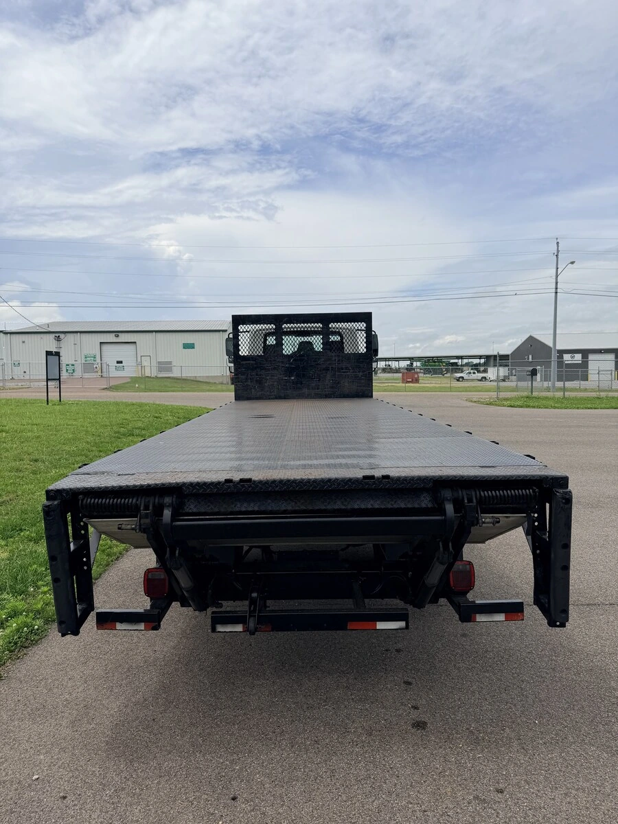 2017 International 4300 in Union City, TN — photo 7