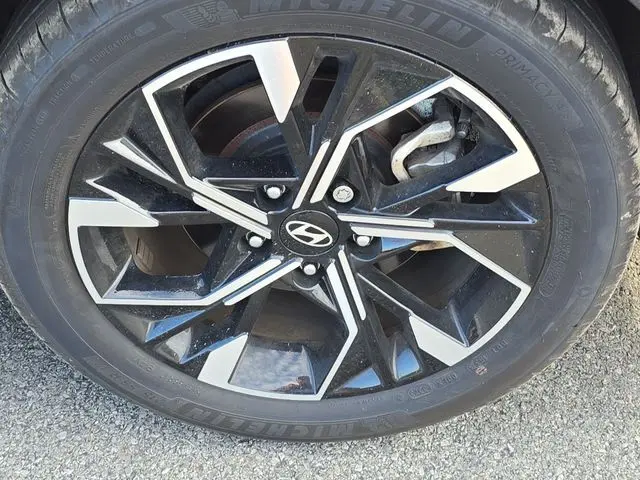 2024 Hyundai Sonata SEL photo 2