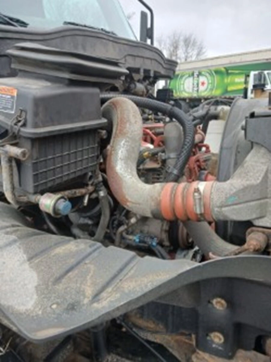 2019 International MV - image 6