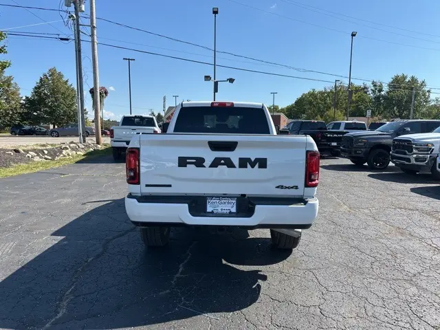 2025 Ram 2500 Big Horn photo 6
