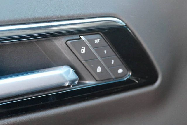 2026 Chevrolet Tahoe Premier - Photo 10