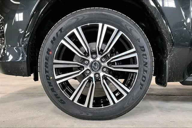 2026 Lexus LX 700h Luxury - Photo 12