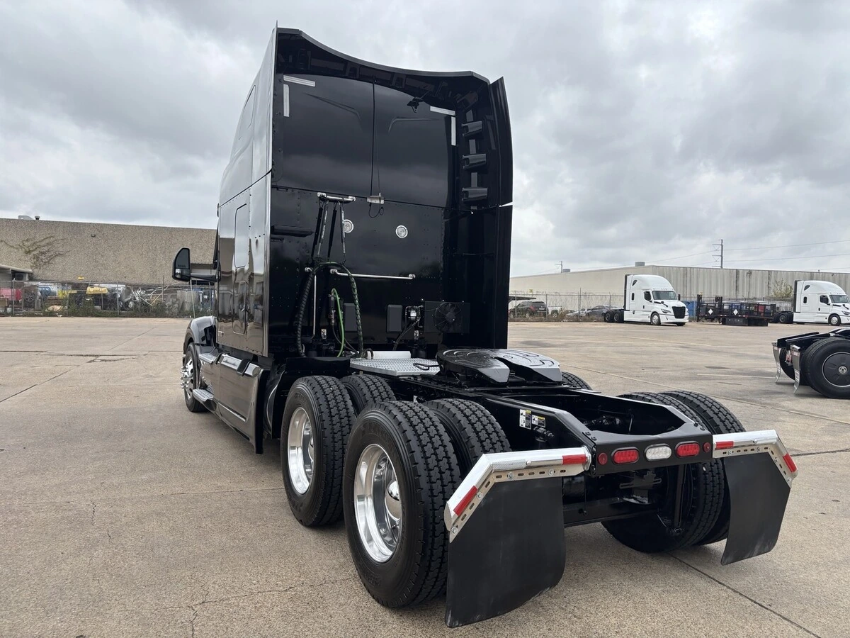 2023 Peterbilt 579 — photo 6