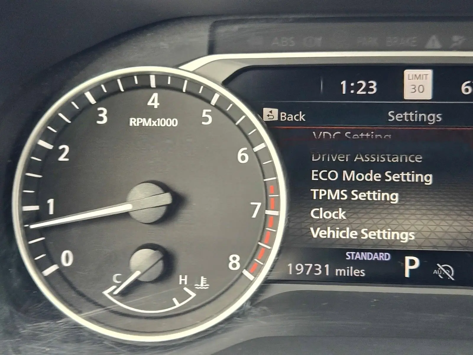2024 Nissan Pathfinder SL photo 20