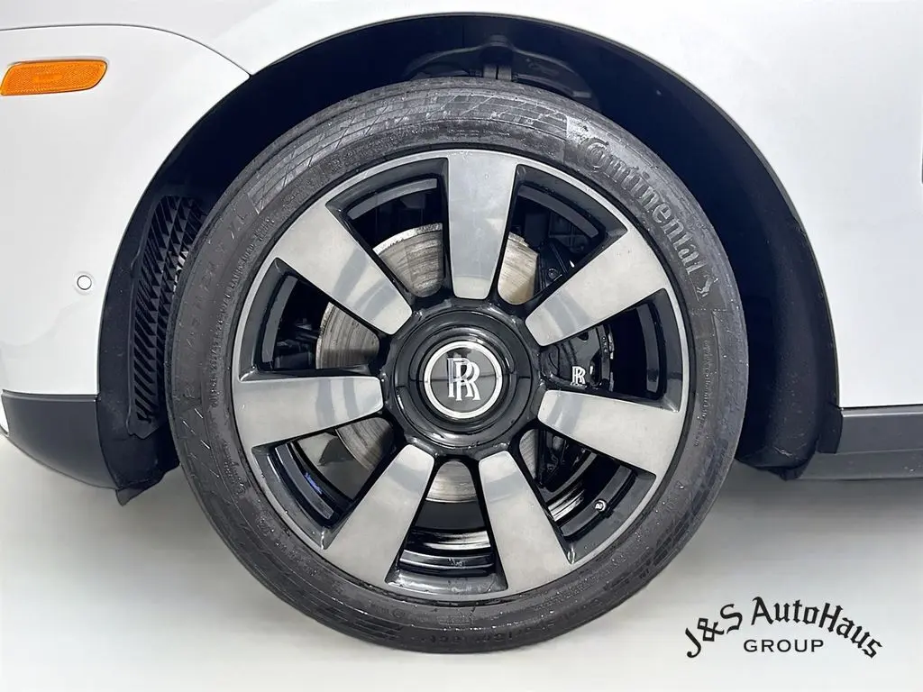 2022 Rolls Royce Cullinan RR31 photo 33