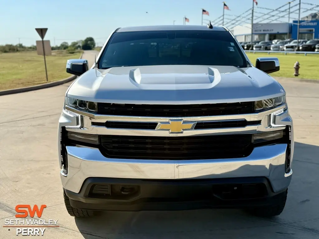 2021 Chevrolet Silverado 1500 LT Texas Edition photo 2