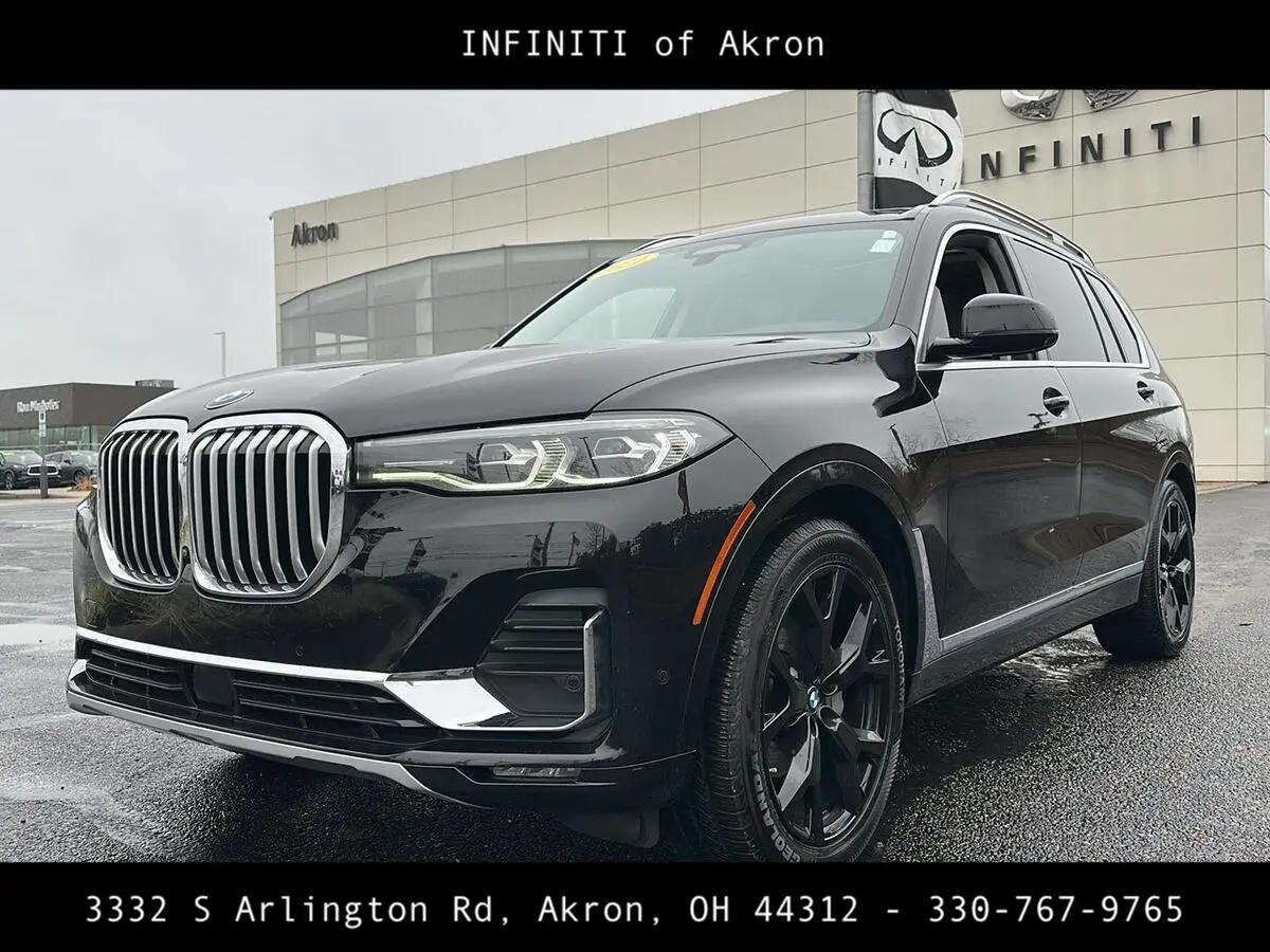 2021 BMW X7 40i's photo