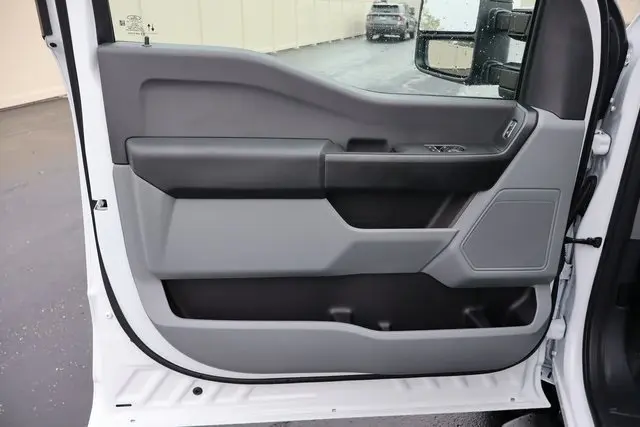 2026 Ford F-350 photo 16