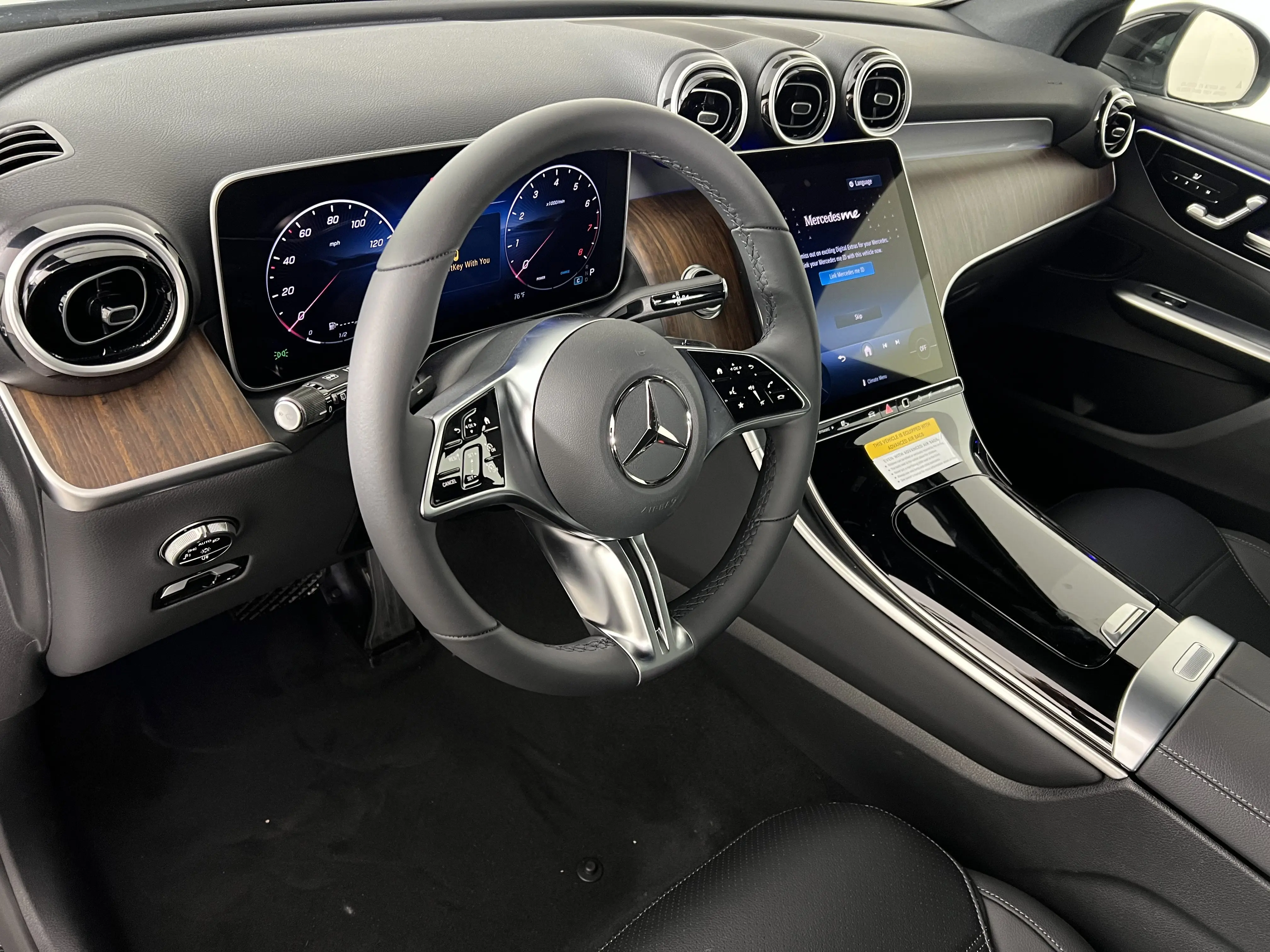 2026 Mercedes Benz GLC 300 4MATIC photo 13