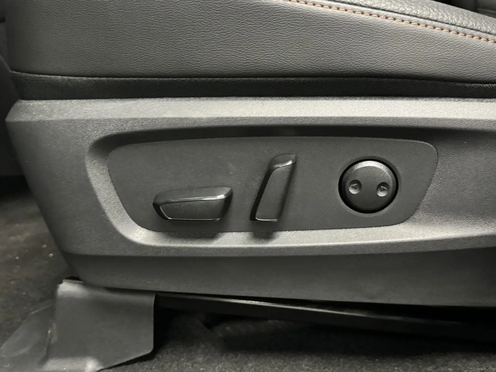 2025 Nissan Pathfinder Rock Creek photo 18