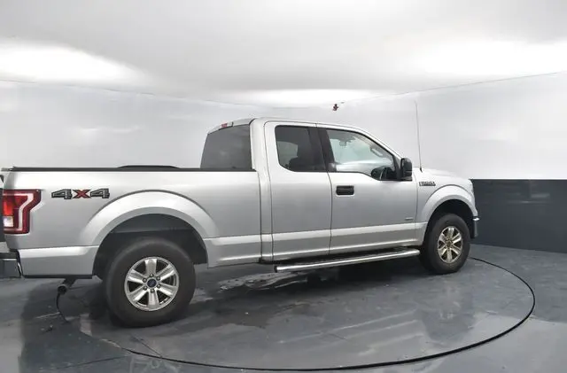 2016 Ford F-150 XLT photo 3