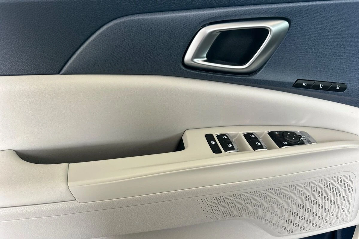 2026 Kia Carnival EX - Photo 11